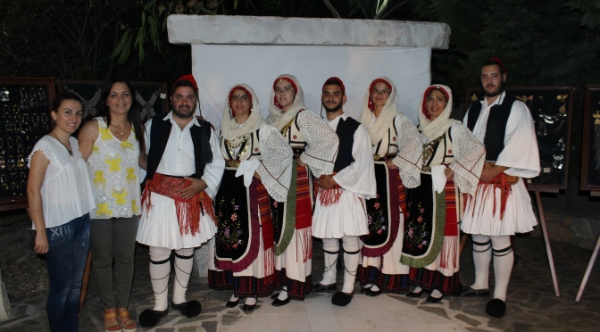 Ο λαϊκός πολιτισμός της βόρειας Εύβοιας παρουσιάστηκε στο θέατρο «Ελαιών» στο κέντρο της Εύβοιας
